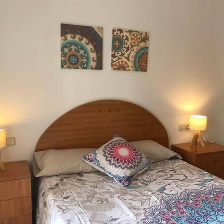 Luminoso Y Acogedor Alojamiento En Sort Apartment Ngoại thất bức ảnh
